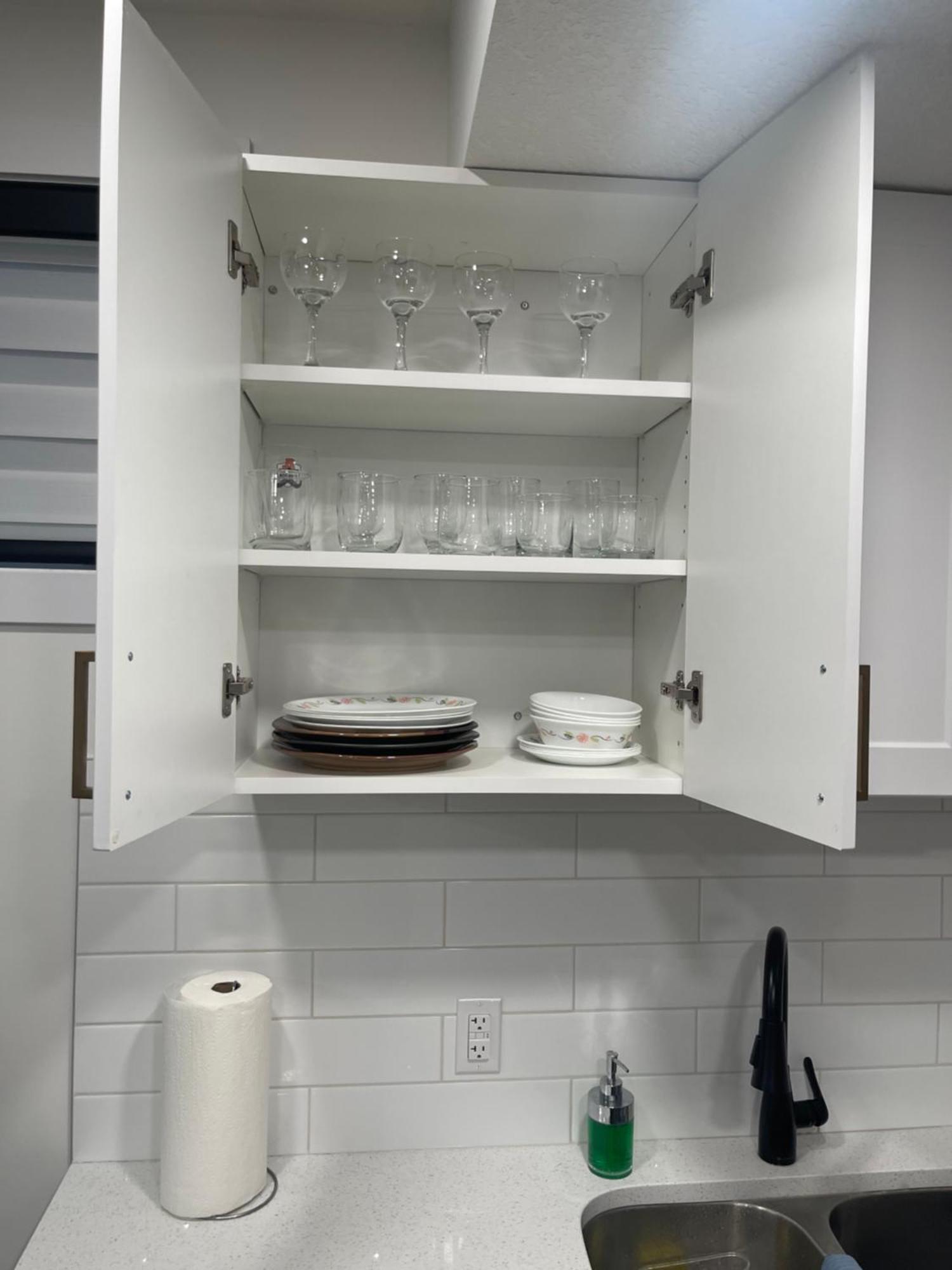 Stylish 2 Bedroom Suite In Sw Edmonton Close To Windermere And Edmonton International Airport Экстерьер фото